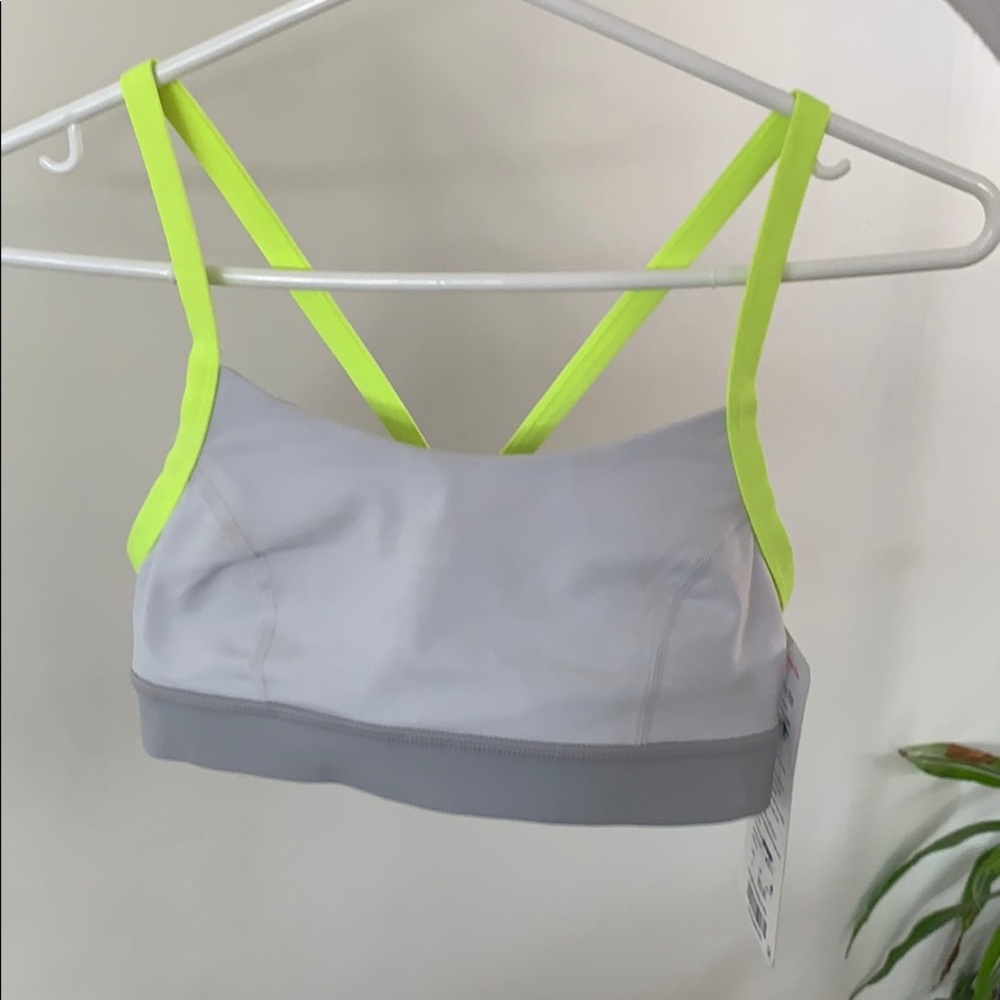 Lululemon sports bra